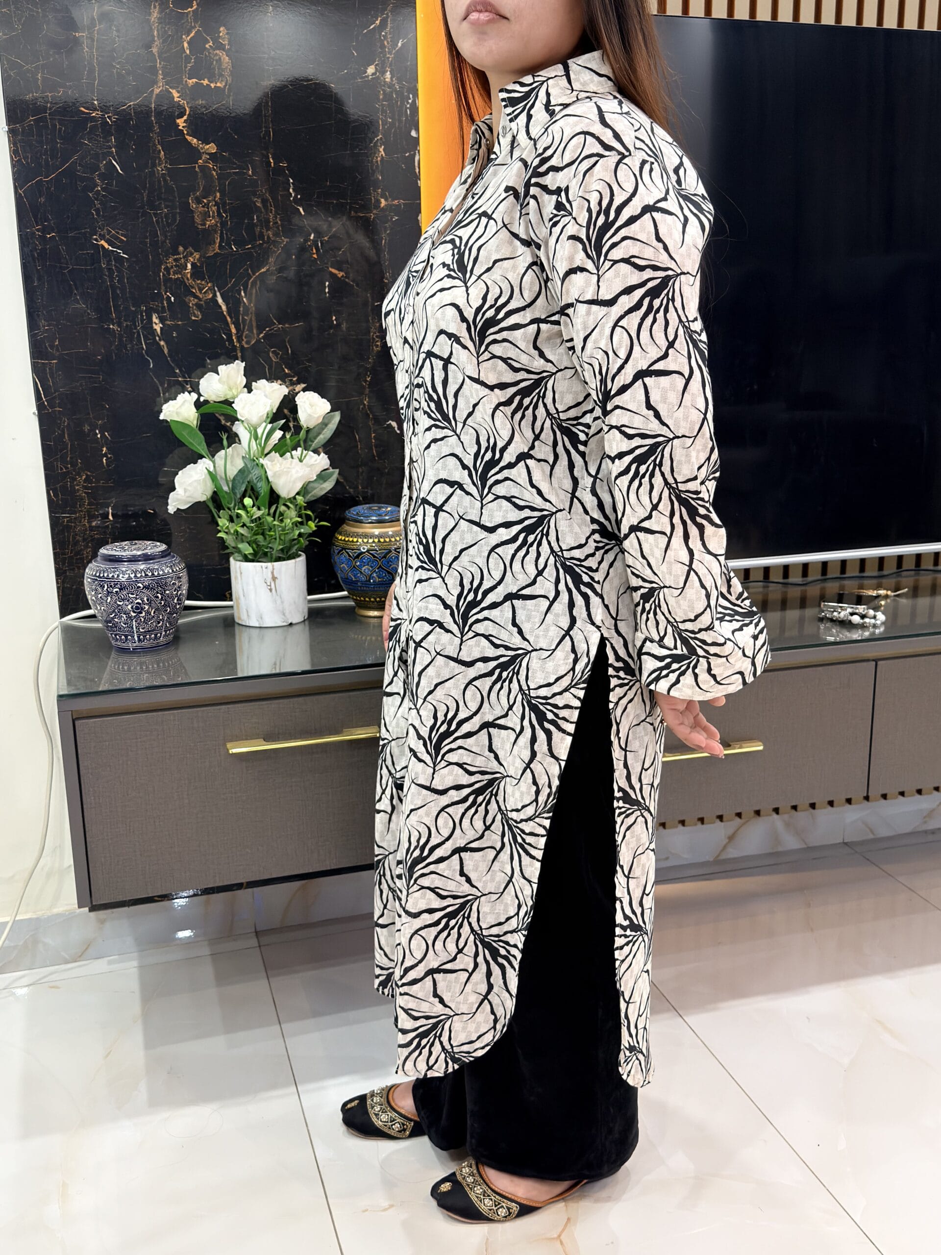 Noir Leaf Elegance Kurti - Image 5