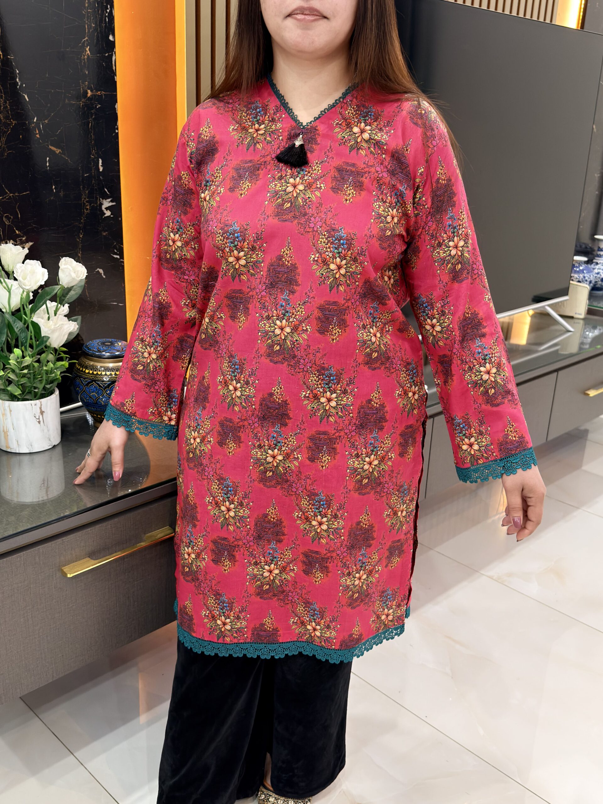 Riwaayat Pink Bloom Kurti - Image 6