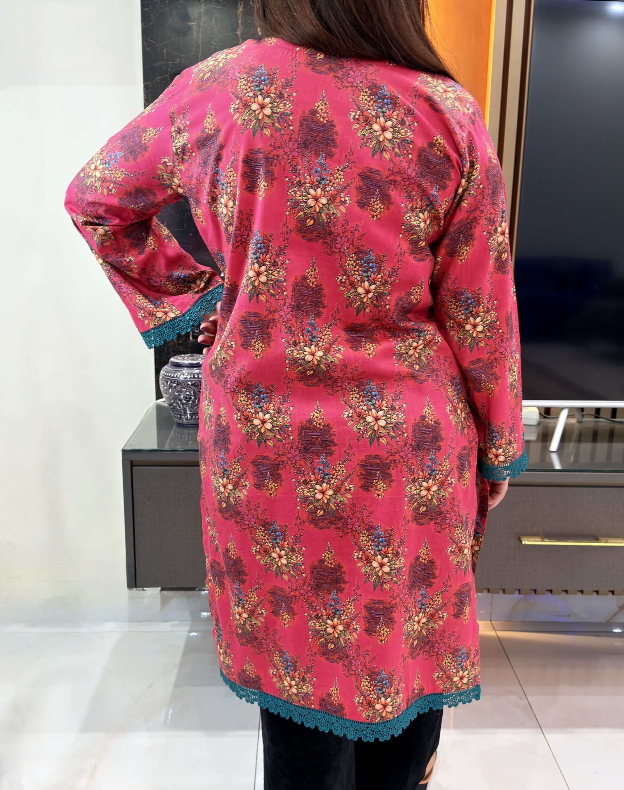 Riwaayat Pink Bloom Kurti - Image 7