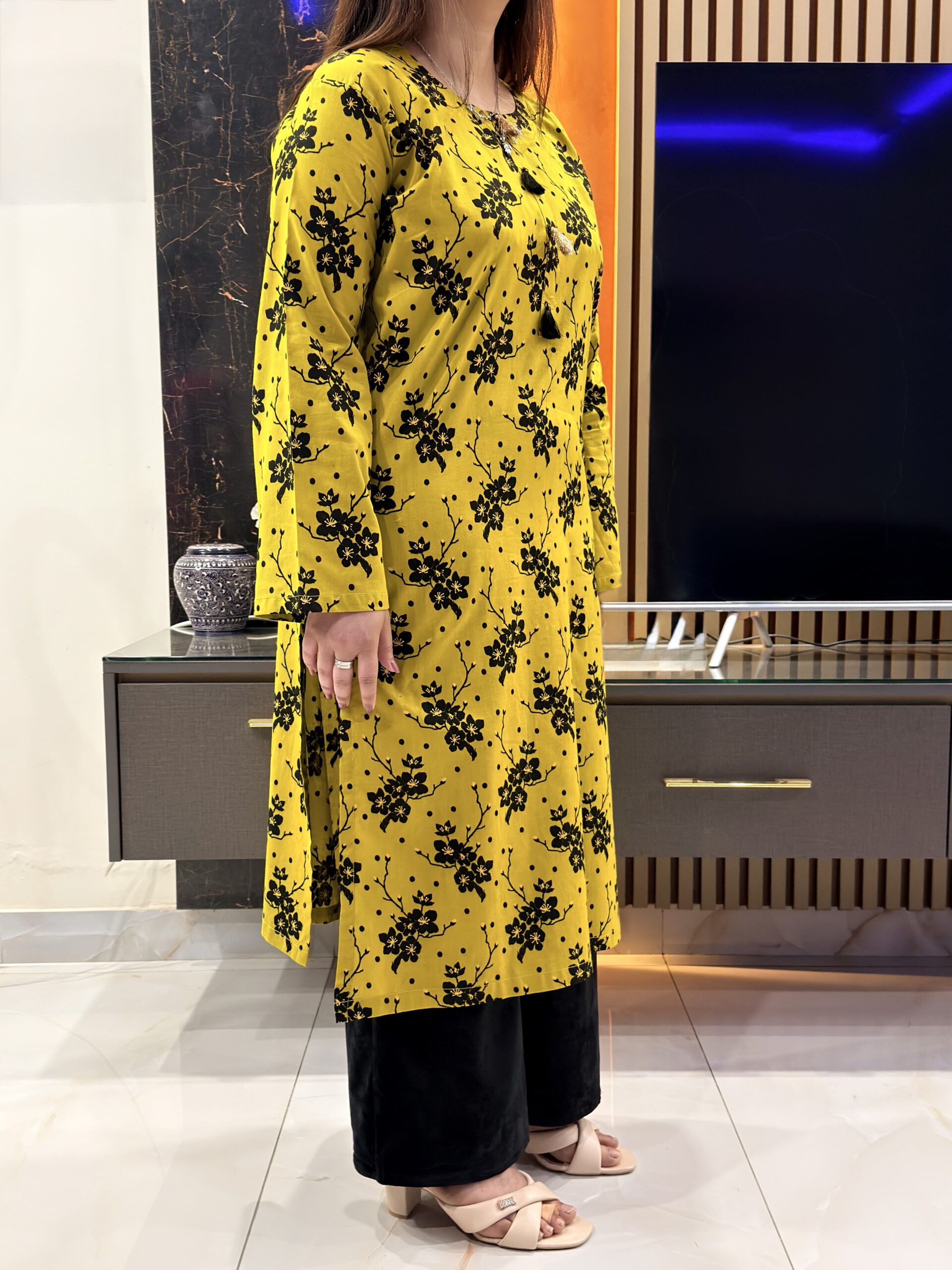 Sunbloom Noir Printed Kurti - Image 4